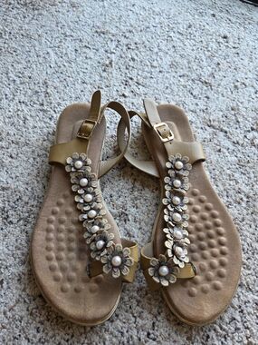 Pearl Floral Gold T-Strap Sandals for Women